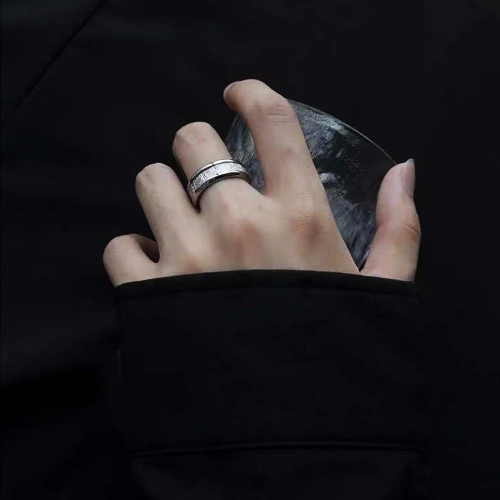 Minimalist stainless steel band with brushed center finish