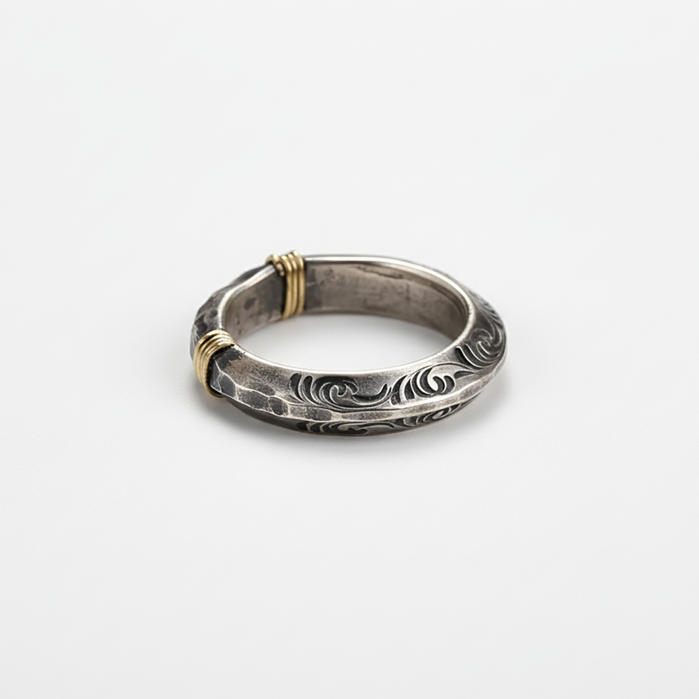 Hammered spearhead ring adjustable stainless steel artisan band